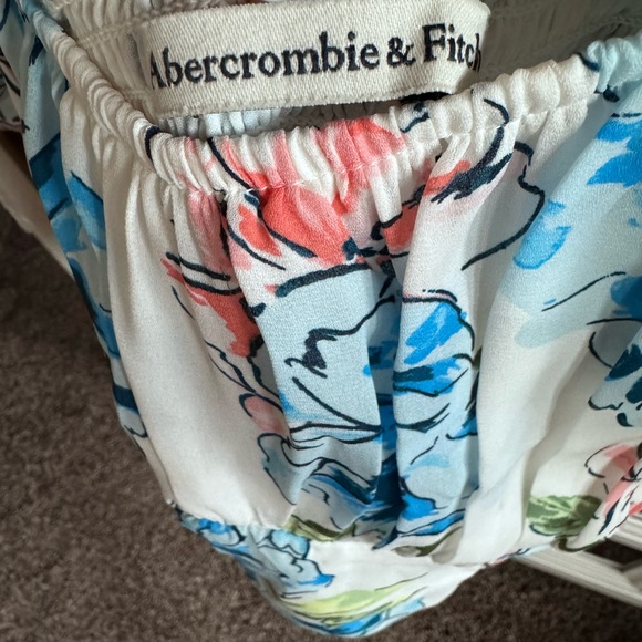 Abercrombie top - Picture 3 of 4